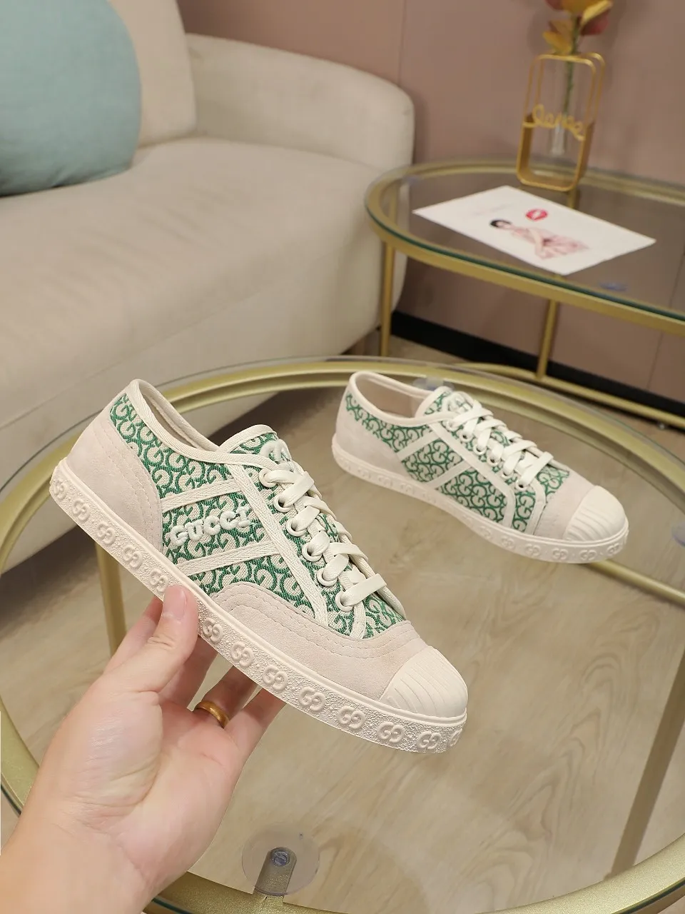 👟👟Ex-factory price 420👟👟 GUCCI~24 The latest double G embroidered low-cut lace-up fashion sneakers, originally developed, the fabric is exclusive double G fabric, the upper is perfectly matched with special craftsmanship, the lining is sheepskin, rubber outsole, size 35 to 40
